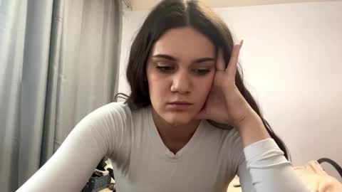 Mary online show from May 26, 1:29 pm