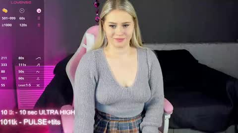 Snapshot of marmel199 chatting on December 16, 12:16 pm Liza online show from December 16, 12:16 pm