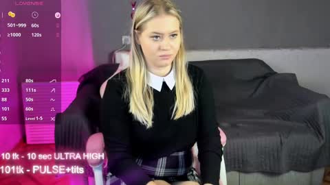 Snapshot of marmel199 chatting on December 19, 5:29 pm Liza online show from December 19, 5:29 pm