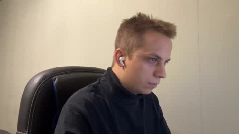 Snapshot of maroooa chatting on January 13, 1:55 am Marko online show from January 13, 1:55 am