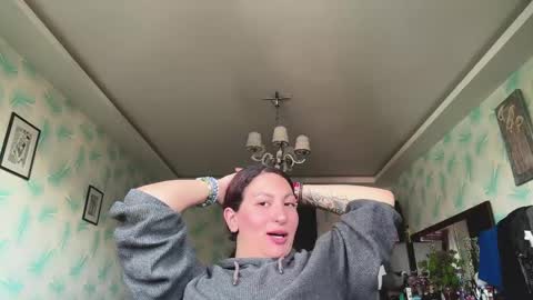 marquitacapozzoli online show from April 26, 11:41 am