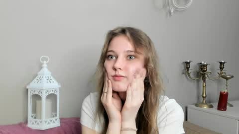 Andriella online show from April 15, 6:15 pm