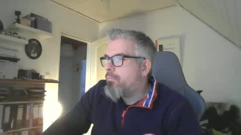 Snapshot of marriedcock1980 chatting on December 13, 8:30 am marriedcock1980 online show from December 13, 8:30 am