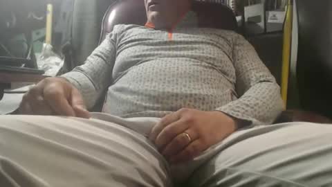 Snapshot of marrieddad19751975 chatting on May 19, 7:37 am only fans marrieddad19751975 online show from May 19, 7:37 am