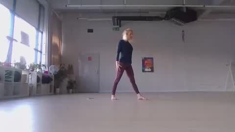 Snapshot of marrygorund chatting on November 8, 3:12 pm MaryGoRound online show from November 8, 3:12 pm