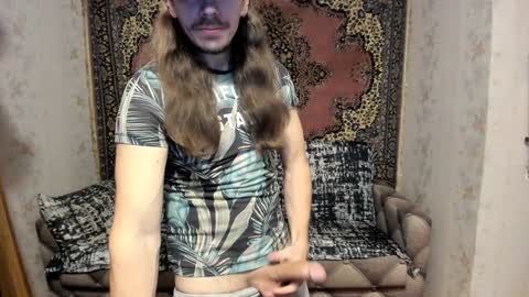 Alan online show from February 3, 3:27 pm