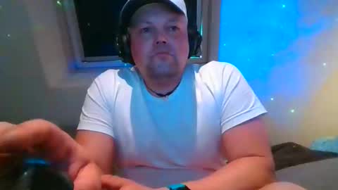 Snapshot of mars0481 chatting on October 2, 10:44 am mars0481 online show from October 2, 10:44 am