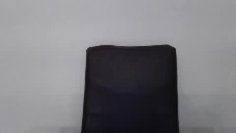 Snapshot of marsupilami_82_ chatting on December 3, 9:34 pm marsupilami_82_ online show from December 3, 9:34 pm