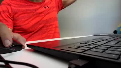 Snapshot of marsupilami_82_ chatting on December 11, 12:12 pm marsupilami_82_ online show from December 11, 12:12 pm