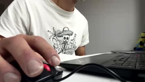 Snapshot of marsupilami_82_ chatting on December 15, 8:18 am marsupilami_82_ online show from December 15, 8:18 am