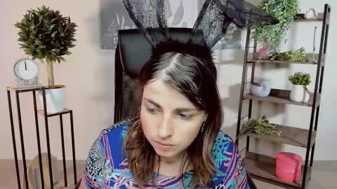 Snapshot of martaedams chatting on October 7, 6:21 am martaedams online show from October 7, 6:21 am