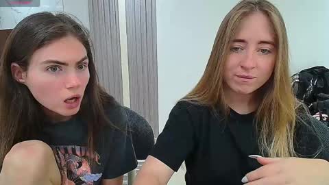 marthabarens online show from March 25, 12:22 pm