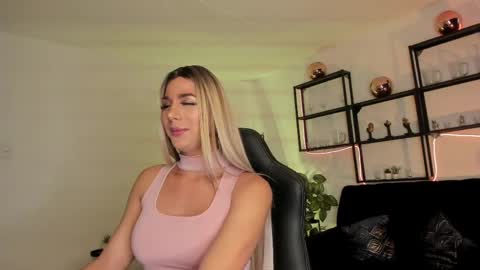 Martina online show from April 25, 1:41 pm