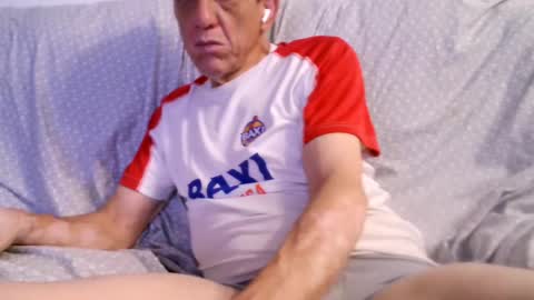 Snapshot of martilas1997 chatting on July 21, 10:01 pm joshep online show from July 21, 10:01 pm