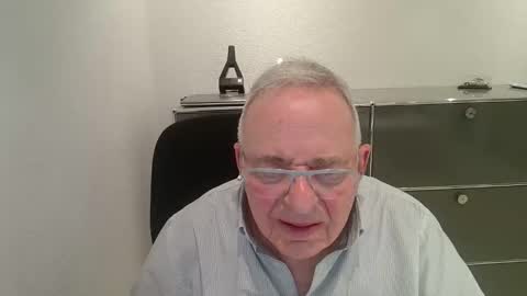 Snapshot of martin_1947 chatting on February 26, 11:15 pm martin_1947 online show from February 26, 11:15 pm