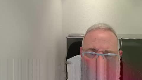 Snapshot of martin_1947 chatting on March 21, 9:29 pm martin_1947 online show from March 21, 9:29 pm