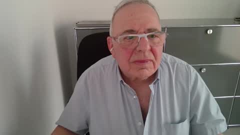 Snapshot of martin_1947 chatting on March 22, 5:16 pm martin_1947 online show from March 22, 5:16 pm