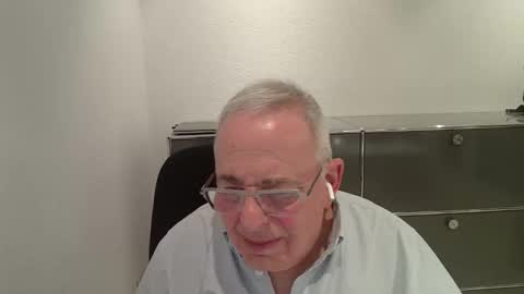 Snapshot of martin_1947 chatting on March 23, 7:18 pm martin_1947 online show from March 23, 7:18 pm