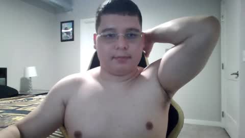 Snapshot of martin_militaryboy chatting on May 27, 1:57 am martin_militaryboy online show from May 27, 1:57 am