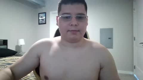 Snapshot of martin_militaryboy chatting on May 29, 10:52 pm martin_militaryboy online show from May 29, 10:52 pm