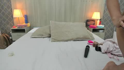 Snapshot of martina_ayala chatting on May 31, 6:09 pm Martina online show from May 31, 6:09 pm