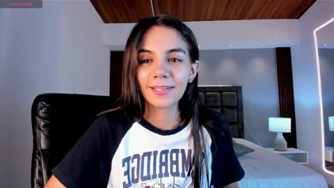 Snapshot of martina_mancinii chatting on February 21, 7:10 pm Martina online show from February 21, 7:10 pm