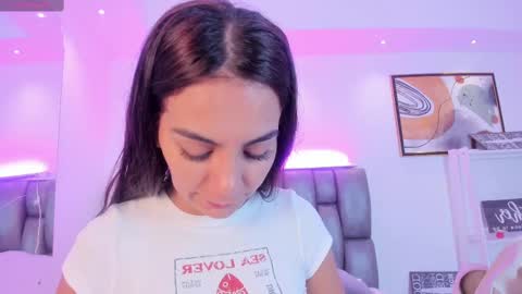 Snapshot of martina_mancinii chatting on October 8, 11:30 am Martina online show from October 8, 11:30 am