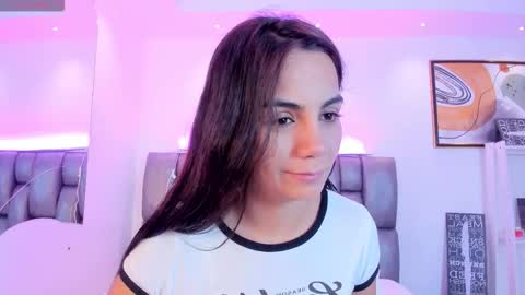 Snapshot of martina_mancinii chatting on October 21, 12:28 pm Martina online show from October 21, 12:28 pm