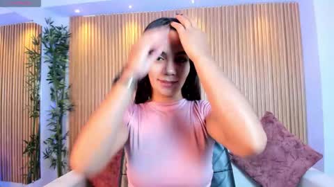 Snapshot of martina_mancinii chatting on November 30, 12:31 pm Martina online show from November 30, 12:31 pm