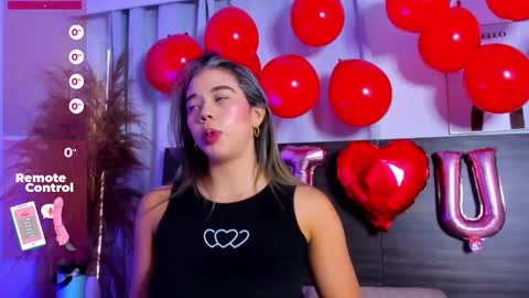 Snapshot of martina_miiller chatting on February 14, 12:47 pm martina mIIler online show from February 14, 12:47 pm