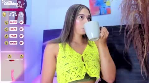 Snapshot of martina_miiller chatting on March 3, 12:58 pm martina mIIler online show from March 3, 12:58 pm