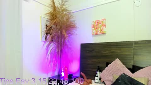 Snapshot of martina_miiller chatting on October 29, 12:07 pm martina mIIler online show from October 29, 12:07 pm