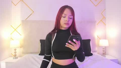 Snapshot of martinaa_garcia chatting on November 24, 7:46 pm Martina online show from November 24, 7:46 pm