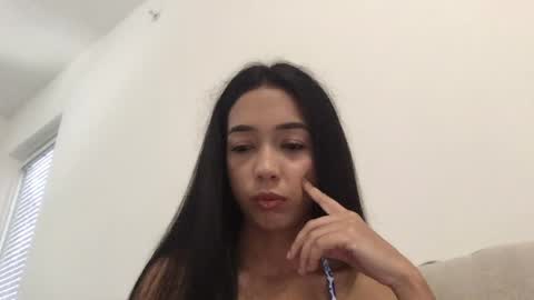 martinabebe online show from May 31, 6:09 pm