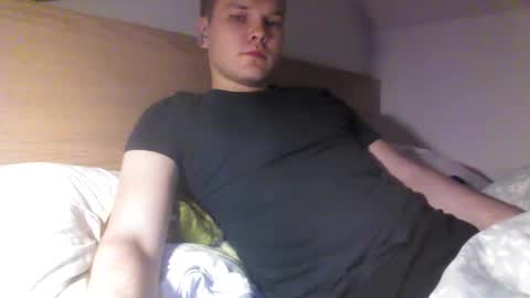 Snapshot of martinez36133 chatting on February 3, 7:10 pm martinez36133 online show from February 3, 7:10 pm