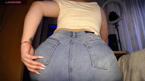 Snapshot of martiniella chatting on September 16, 7:15 pm Antonella Martini online show from September 16, 7:15 pm