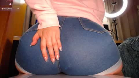 Snapshot of martiniella chatting on November 16, 1:33 am Antonella Martini online show from November 16, 1:33 am