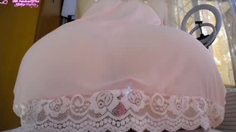 Snapshot of martiniella chatting on May 20, 9:32 pm Antonella Martini online show from May 20, 9:32 pm