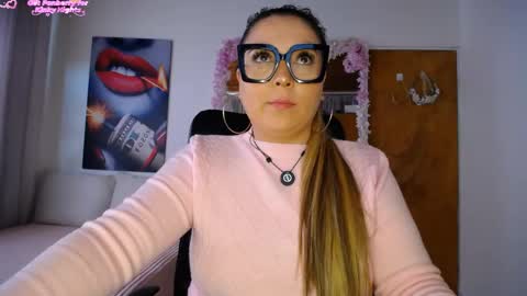 Snapshot of martiniella chatting on May 24, 8:25 pm Antonella Martini online show from May 24, 8:25 pm
