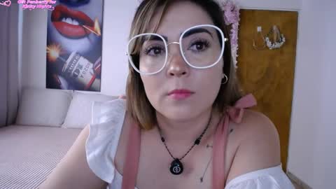 Snapshot of martiniella chatting on May 29, 9:35 pm Antonella Martini online show from May 29, 9:35 pm