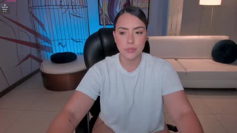 Martinna Bonnet online show from January 11, 1:22 pm