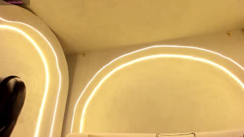 Martinna Bonnet online show from November 28, 9:45 am