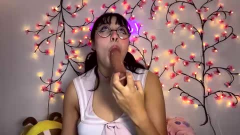 Snapshot of maru__chan chatting on October 6, 2:31 am Maru online show from October 6, 2:31 am