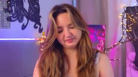 Snapshot of mary_broks chatting on December 14, 7:25 am mary_broks online show from December 14, 7:25 am