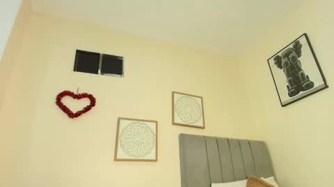 mary_cute9 online show from March 2, 11:50 am