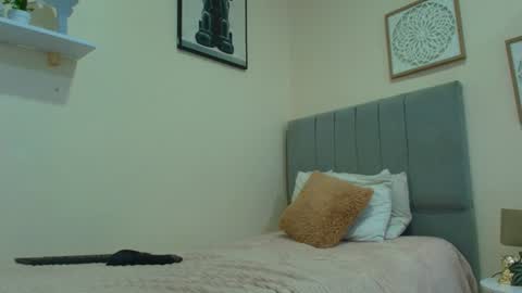 Snapshot of mary_cute9 chatting on July 12, 12:07 pm mary_cute9 online show from July 12, 12:07 pm