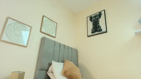 Snapshot of mary_cute9 chatting on July 22, 12:08 pm mary_cute9 online show from July 22, 12:08 pm