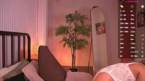 Snapshot of mary_funny chatting on June 17, 7:15 pm Mary online show from June 17, 7:15 pm