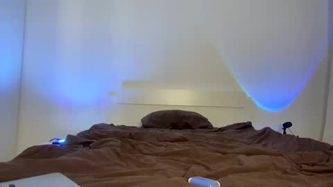 Mary online show from December 23, 1:18 am