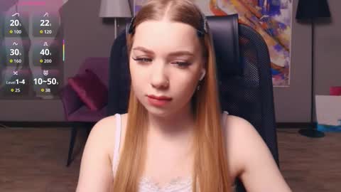 Mary online show from December 3, 10:57 am